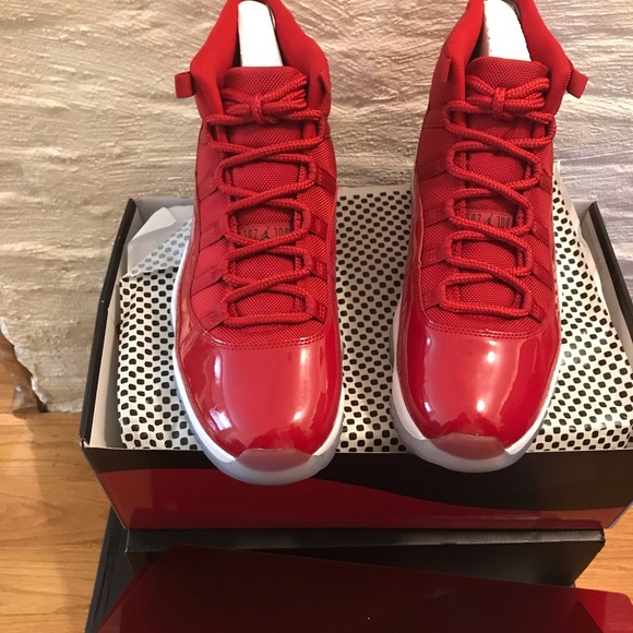 Jordan 11 - Picture 1 of 3